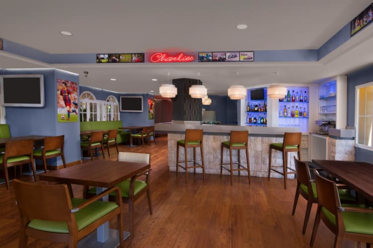 Charlies Resto Bar